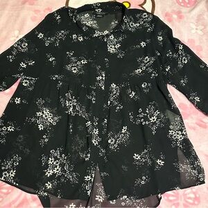 Michel Studio Black Floral Women's top